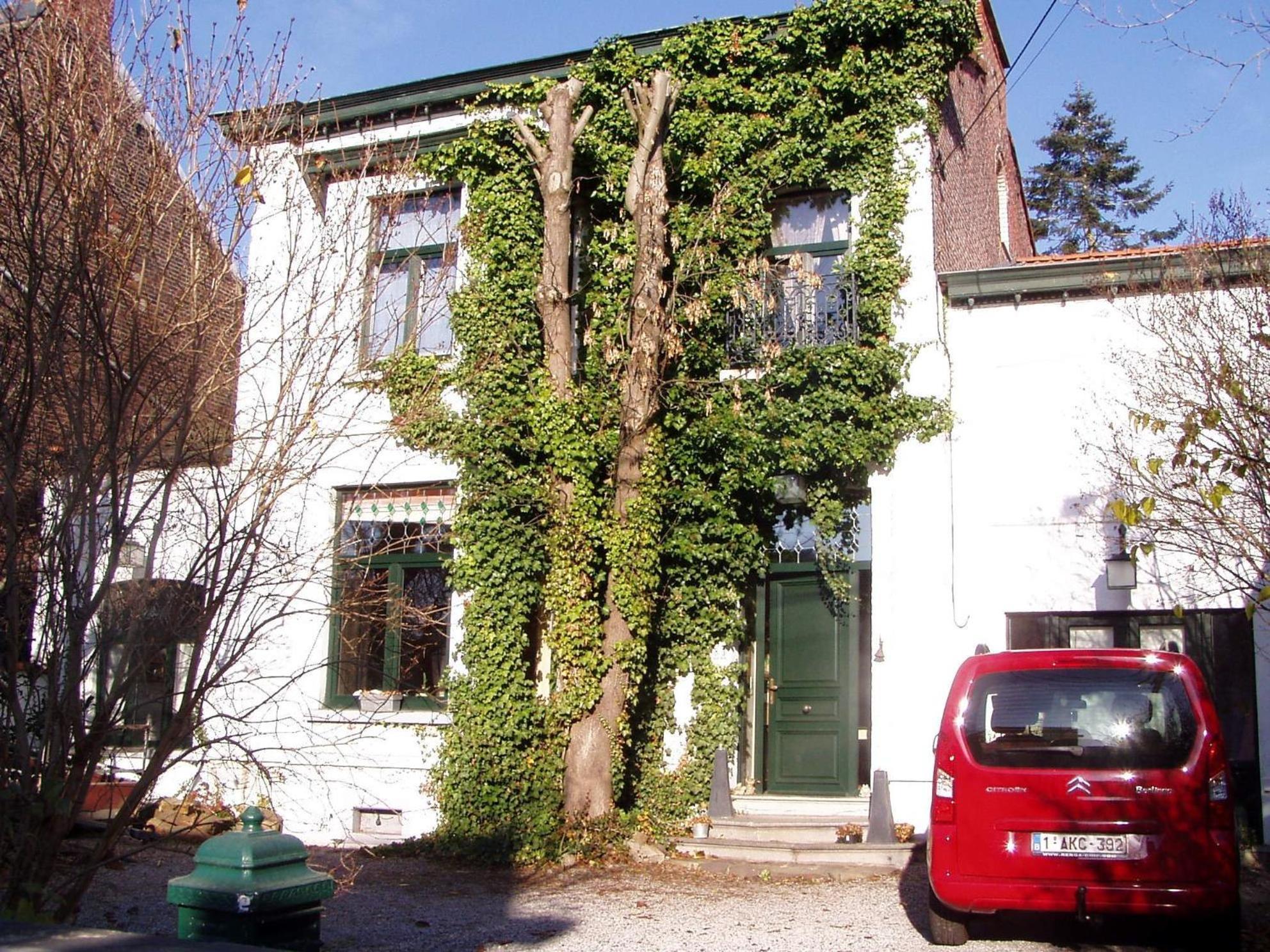 B&B Le Bonimenteur Charleroi Esterno foto
