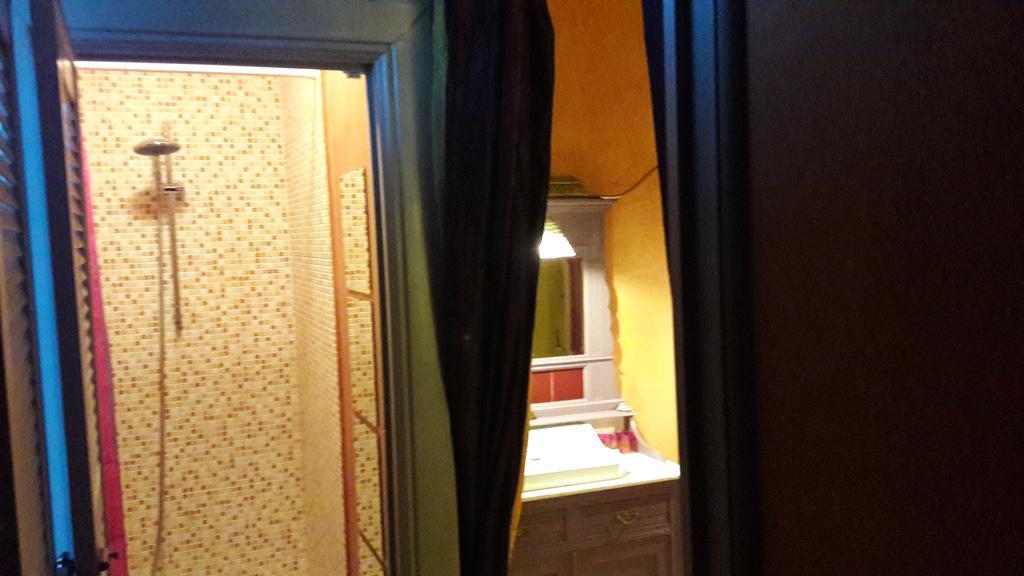 B&B Le Bonimenteur Charleroi Esterno foto