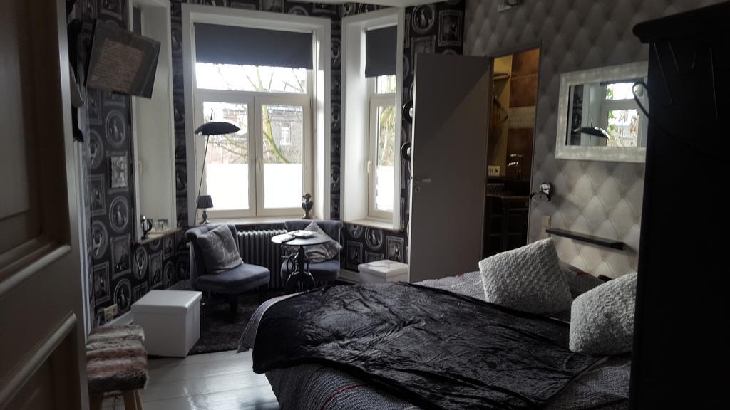 B&B Le Bonimenteur Charleroi Esterno foto